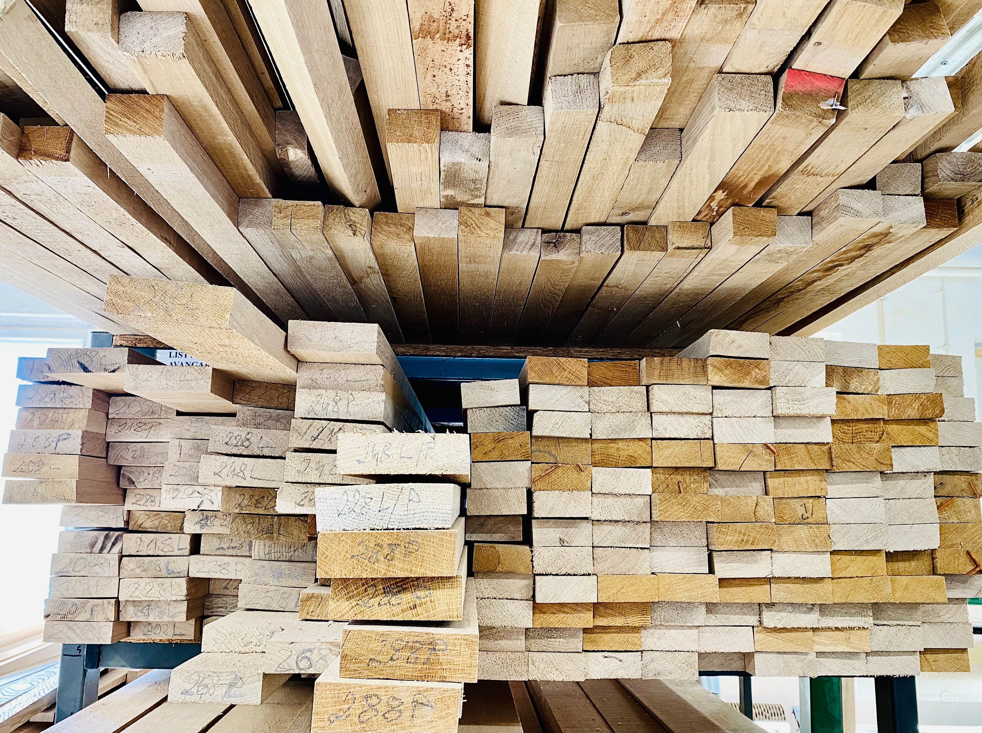 Jak powstaje stół?