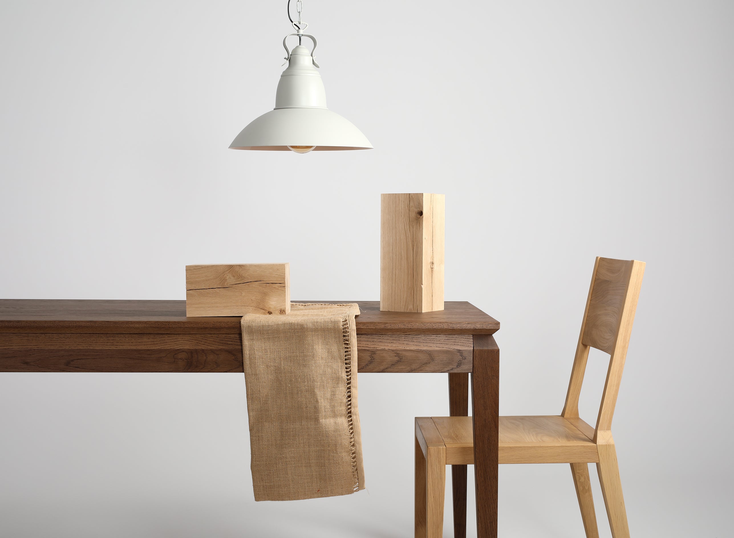 Polski dębowy stół Avangarde